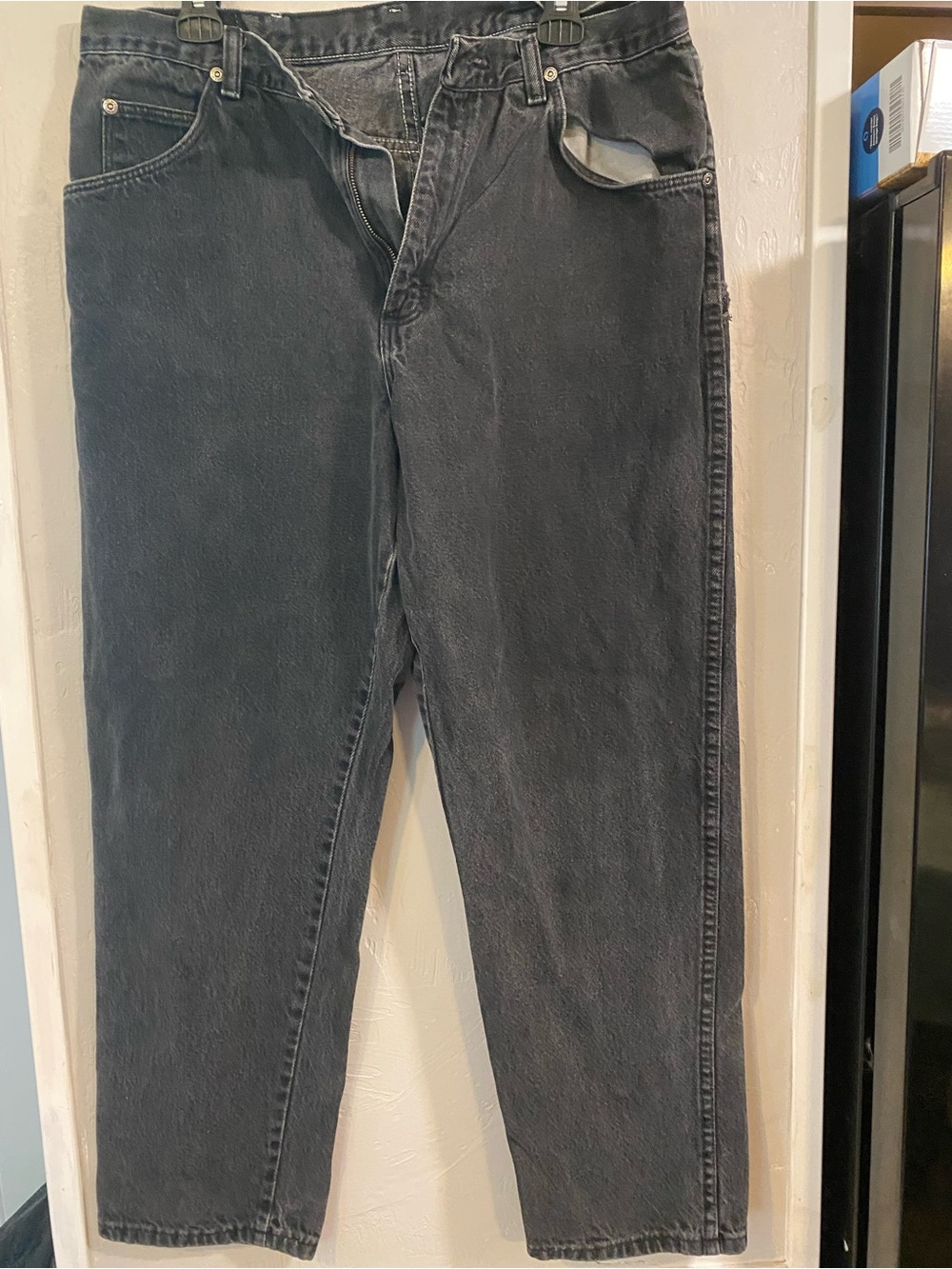 Wrangler Relaxed Fit Black Washed Jeans